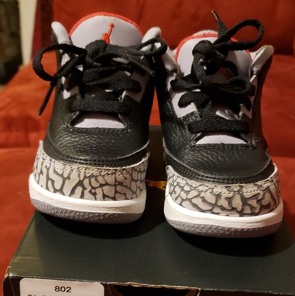 Jordan 3s